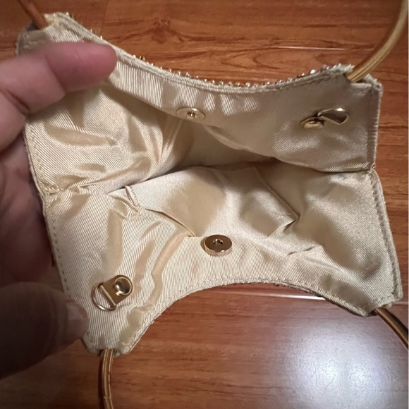 Vintage Small Purse Round Handles Mesh Gold Rhinestones Mesh Snap Closure Gold - Picture 6 of 12